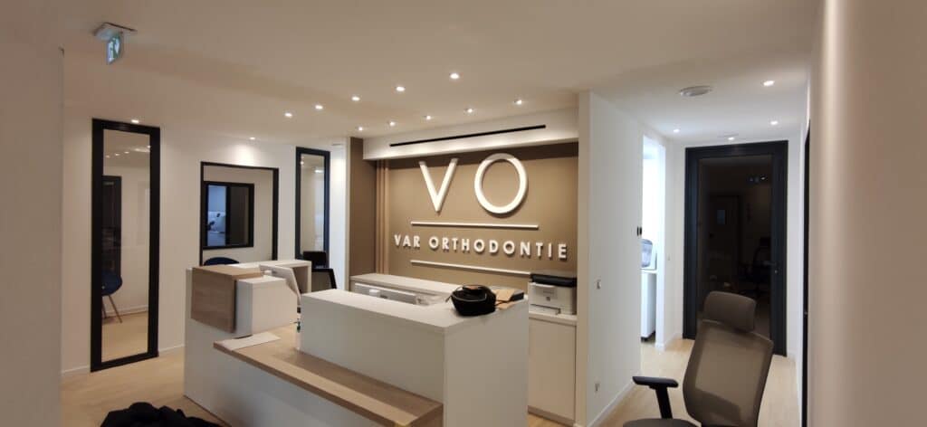 Électricien spécialisé Boutique de luxe & espaces premium dans le Var
